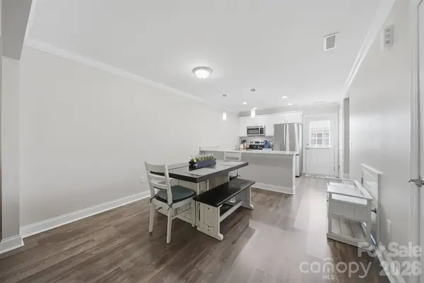 3953 Newhall DR NW, Hickory, NC 28601