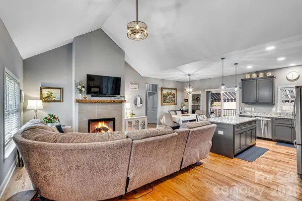 1181 Kensington CIR, Newton, NC 28658