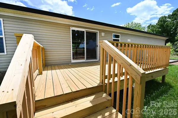 115 Stonydell DR, Stony Point, NC 28678