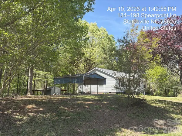 121 Spearpoint LN #13, Statesville, NC 28625