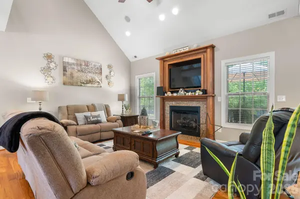 5554 Stillwater DR, Granite Falls, NC 28630