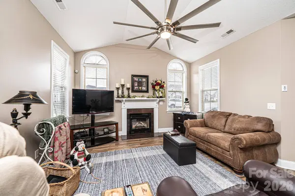 823 Wynnshire DR #C, Hickory, NC 28601