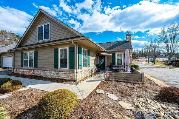 823 Wynnshire DR #C, Hickory, NC 28601