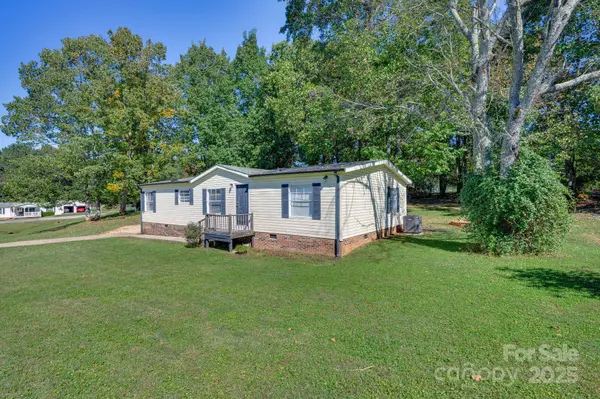 3464 Rock Creek DR, Newton, NC 28658