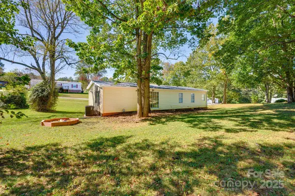 3464 Rock Creek DR, Newton, NC 28658