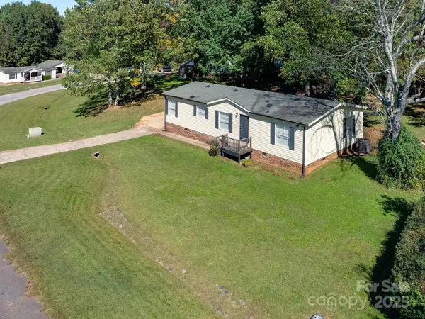 3464 Rock Creek DR, Newton, NC 28658