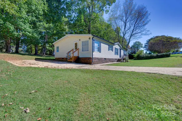 3464 Rock Creek DR, Newton, NC 28658