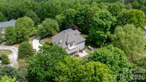 1221 Grande Vista CT, Hudson, NC 28638
