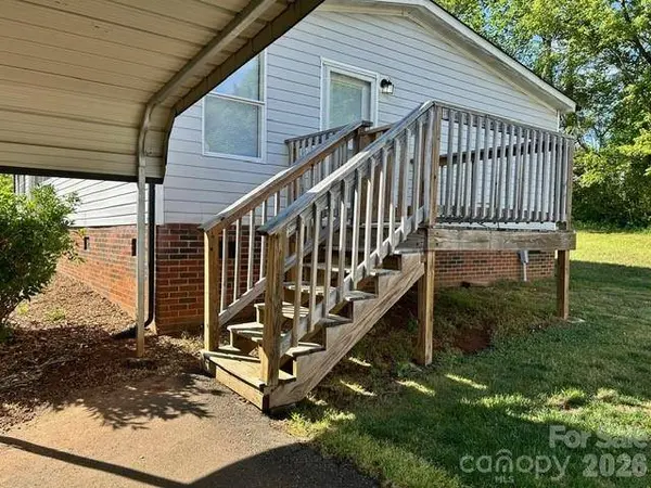 4123 Stonecreek DR, Valdese, NC 28690
