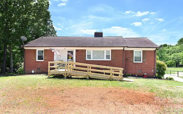 902 E Boyd ST, Maiden, NC 28650