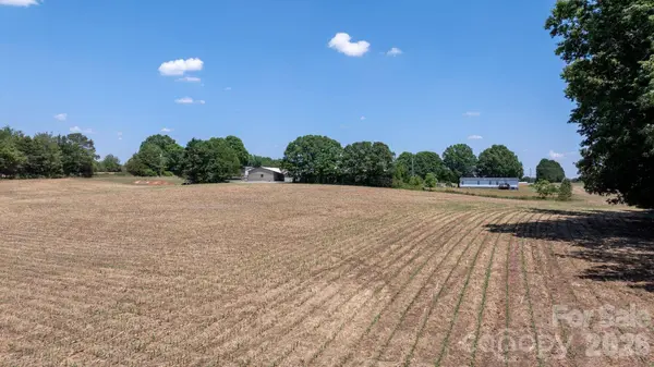 000 Deal Valley DR, Taylorsville, NC 28681