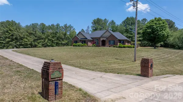 2201 Teague Town RD, Taylorsville, NC 28681