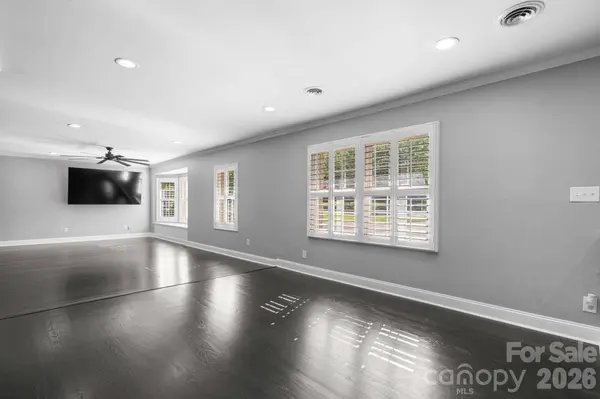 14214 Honeysuckle Ridge DR, Matthews, NC 28105