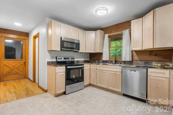3206 Fork Mountain RD, Bakersville, NC 28705