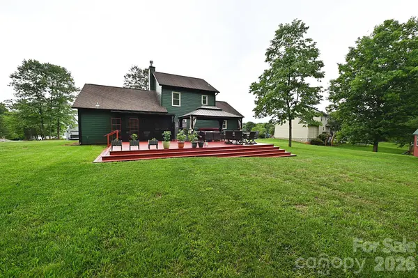5438 Winding Oak DR, Hickory, NC 28602