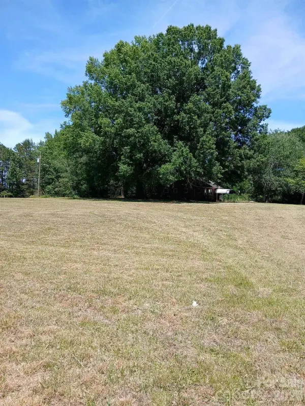 230 Cape Hickory RD, Hickory, NC 28601