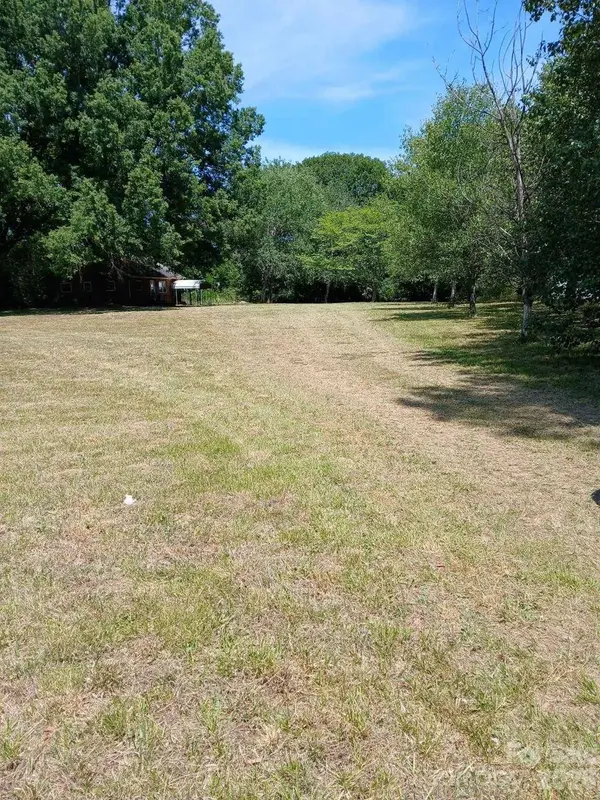 230 Cape Hickory RD, Hickory, NC 28601