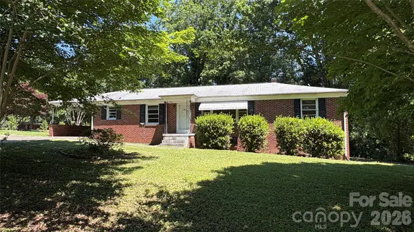 150 31st AVE NW, Hickory, NC 28601