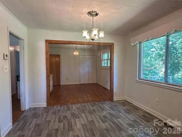 2939 Links DR, Granite Falls, NC 28630