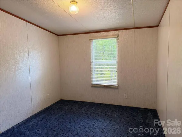 5493 Harris Farm RD, Hickory, NC 28602