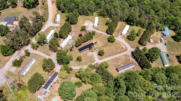 21 Little River Estates DR, Taylorsville, NC 28681