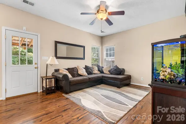 118 Devon Forest DR, Mooresville, NC 28115