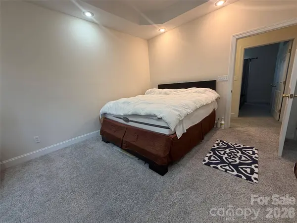 892 Trial PL, Newton, NC 28658