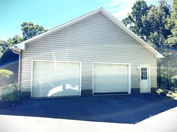 1724 Wellington AVE, Newton, NC 28658