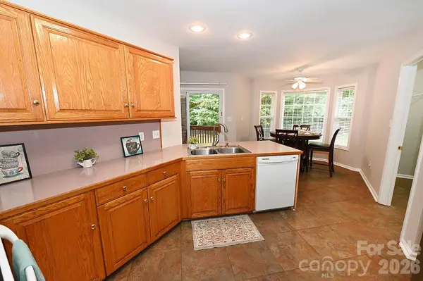 1035 E 24th ST, Newton, NC 28658