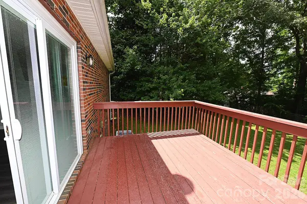 1035 E 24th ST, Newton, NC 28658