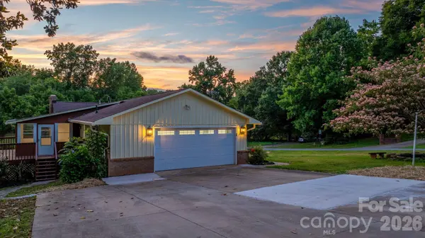 602 Sharon DR, Statesville, NC 28625