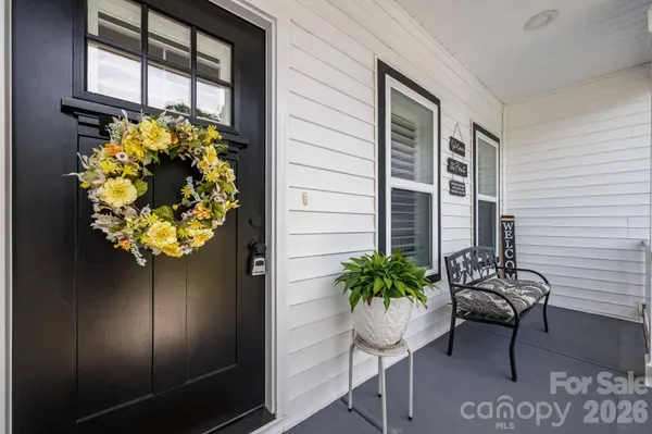 2026 Crestdale LN, Newton, NC 28658