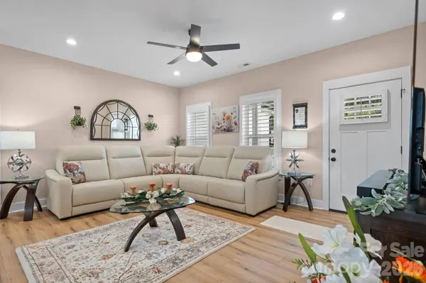 2026 Crestdale LN, Newton, NC 28658