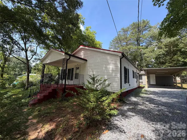 55 S Hildebran AVE, Newton, NC 28658