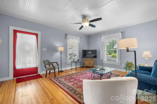 3084 W Main ST, Claremont, NC 28610