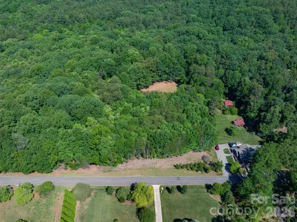 162 Clark Cove RD #2, Statesville, NC 28677