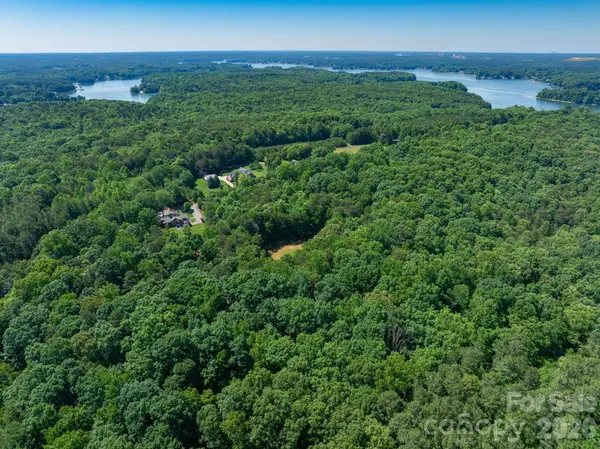 162 Clark Cove RD #2, Statesville, NC 28677