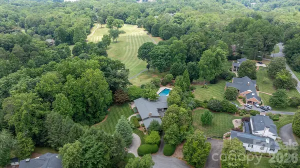 226 20th Avenue PL, Hickory, NC 28601