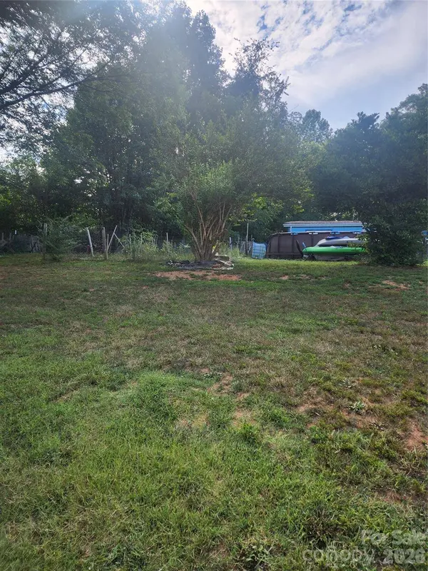 2283 Harbinson LN, Morganton, NC 28655