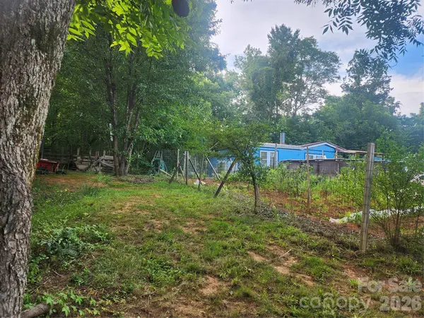 2283 Harbinson LN, Morganton, NC 28655