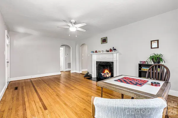 147 13th AVE NW, Hickory, NC 28601