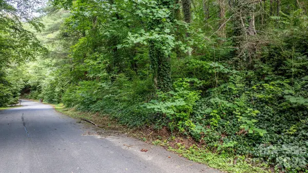 2945 Rockwood DR, Lenoir, NC 28645