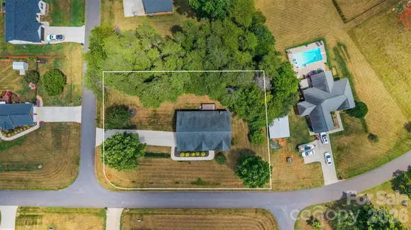 3656 Woodgreen DR, Lincolnton, NC 28092