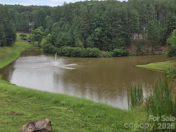 5582 Bridgewater DR #206, Granite Falls, NC 28630