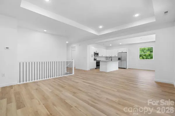 47 Tennyson DR, Taylorsville, NC 28681