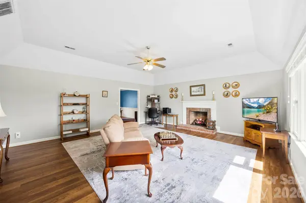 1940 Wexford CT, Gastonia, NC 28054
