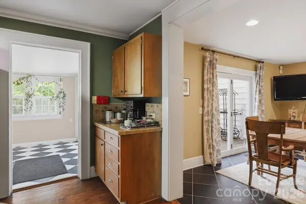 1670 Southwest BLVD, Newton, NC 28658