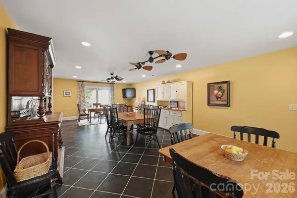 1670 Southwest BLVD, Newton, NC 28658