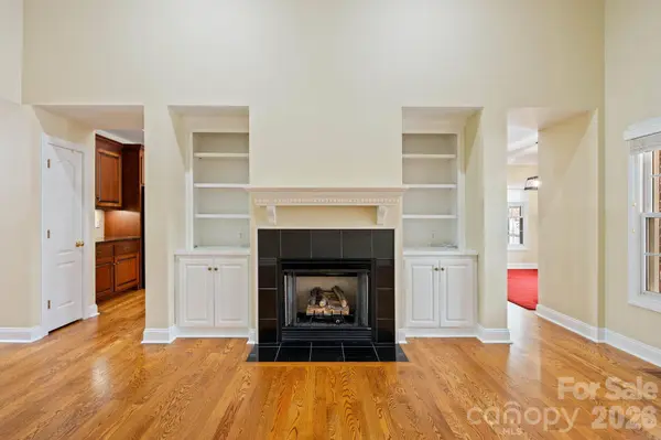 1851 29th Avenue PL NE, Hickory, NC 28601