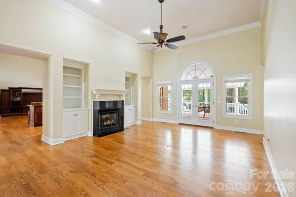 1851 29th Avenue PL NE, Hickory, NC 28601